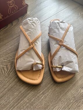 NIB Jeffrey Campbell Pacifico Sandals Size 9